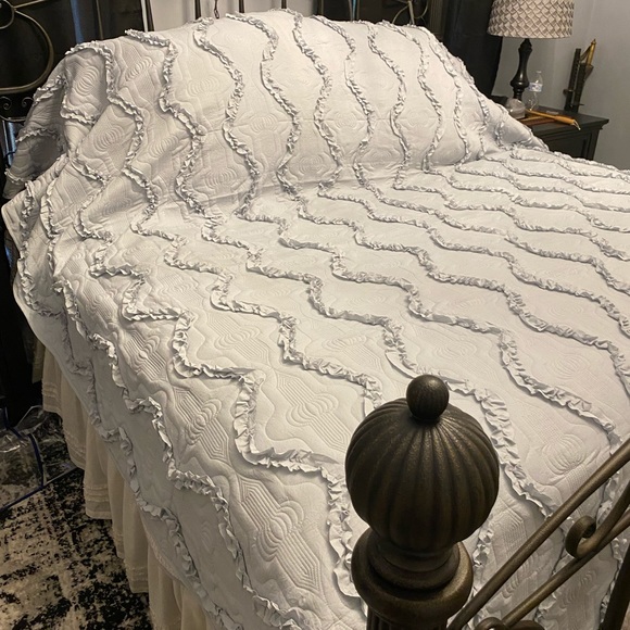House of Hampton Other - ✨KING SIZE BRAND NEW House of Hampton Marcellina Eternal Gray MICROFIBER QUILT!